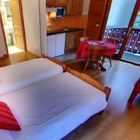 Hotel Les 3*