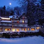 Les Hotell 3*