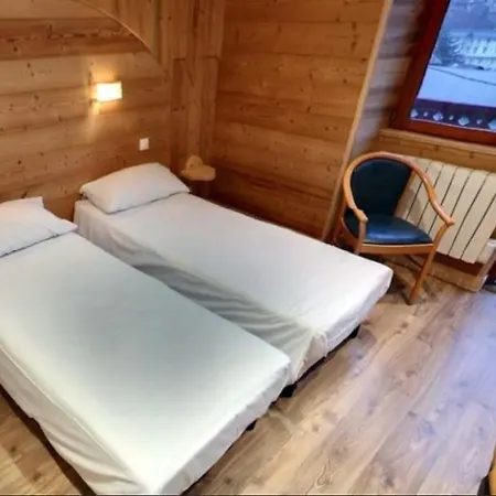 Otel Les