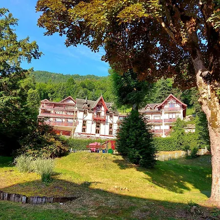 Les Hotel