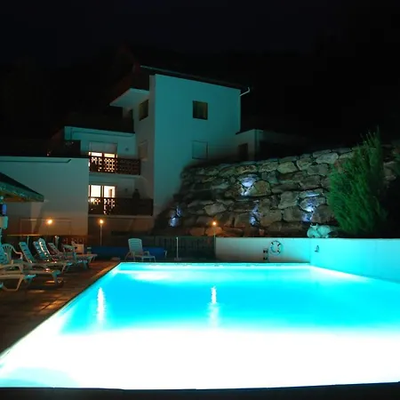 Les Hotel