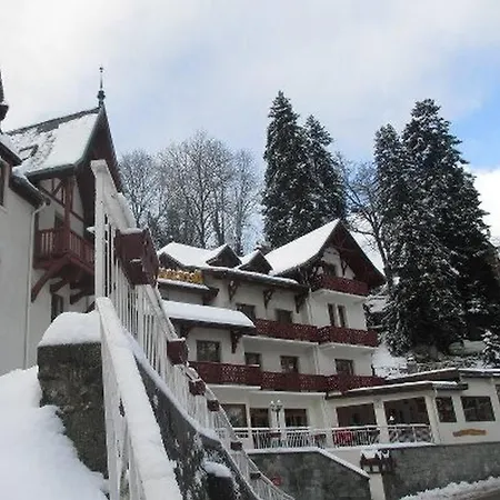 Hotel Les 3*