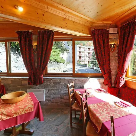 Otel Les