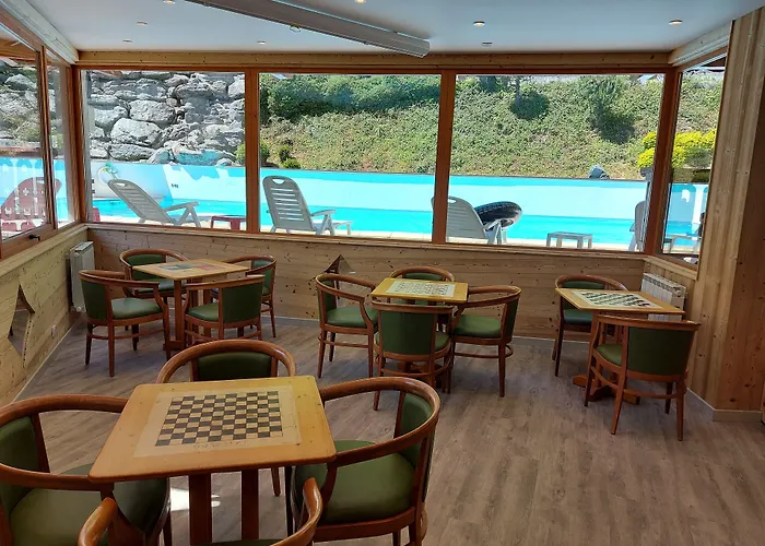 Les Hotel